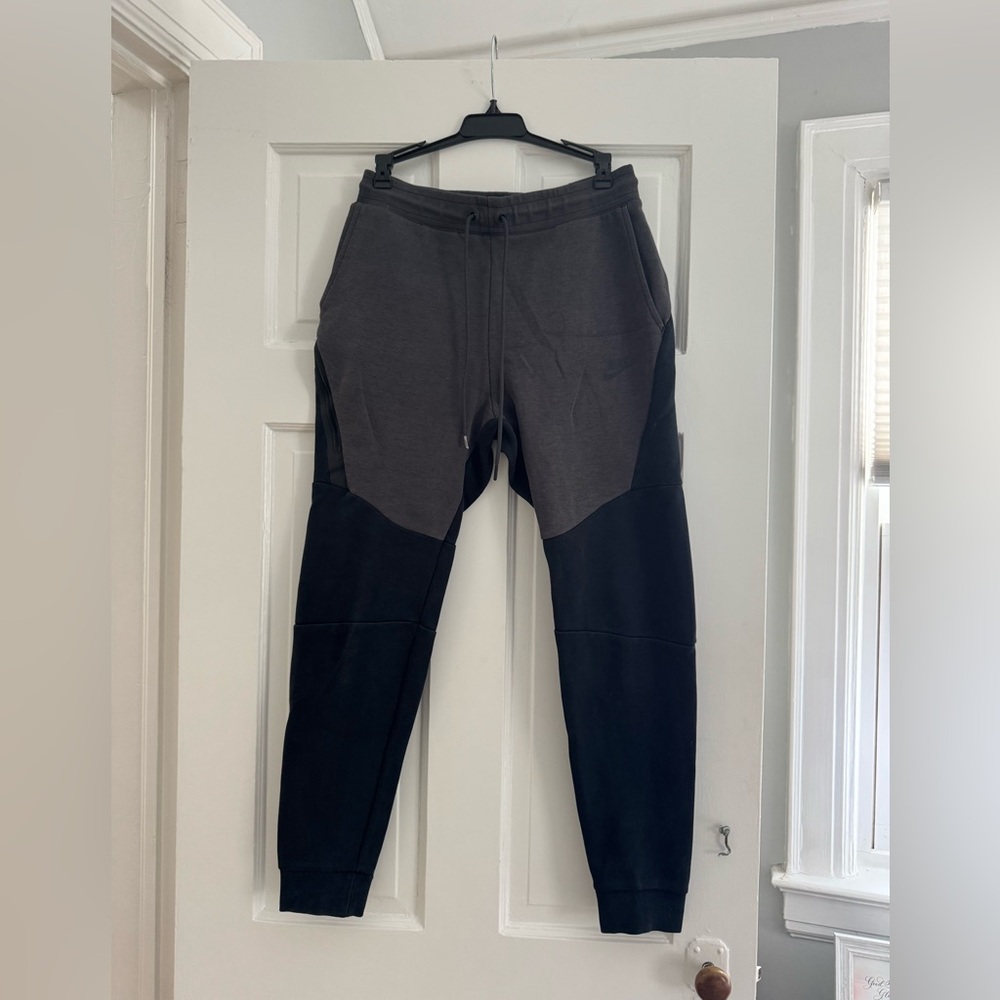 Nike Tech Men's Charcoal and Black Joggers